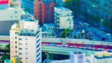 东京市区高速公路的一段时间倾斜的淘盘